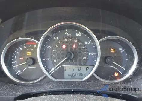 2014 Toyota Corolla Le z USA, uszkodzony, nr VIN 5YFBURHEXEP049382